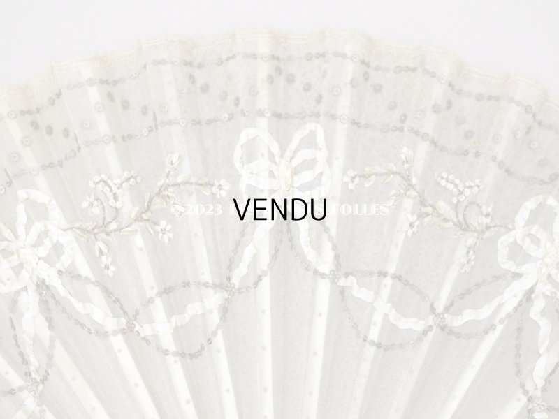 画像5: 19世紀 アンティーク リボン刺繍のファン リボン＆花のガーランド柄 シルク製オリジナルバッグ入り