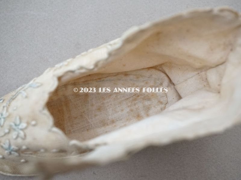 画像4: 1900年頃 アンティーク ベビーシューズ  花模様の手刺繍入り