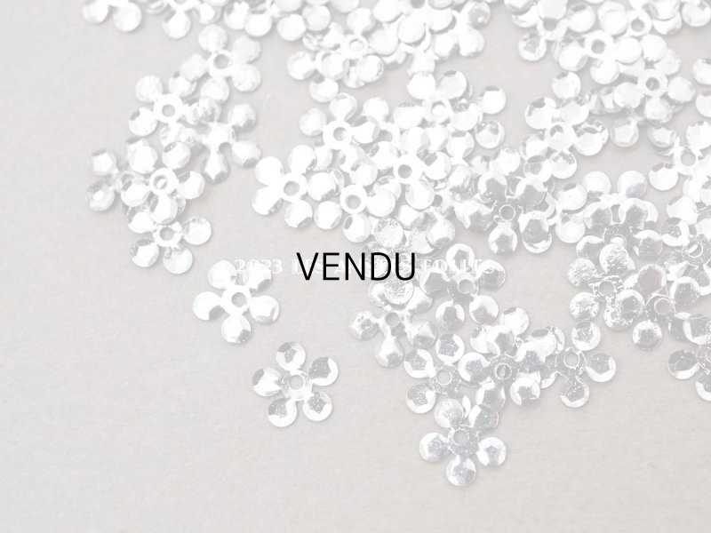 画像2: 19世紀末 アンティーク メタル製 極小 6mm 花型 スパンコール 200ピースのセット シルバー