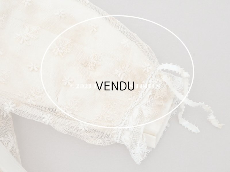 画像38: アンティーク ベビー用おくるみ&ボネ&上着のセット 花模様のレース&シルクリボン