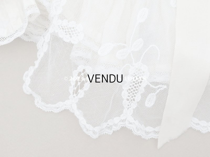 画像13: 1900年頃 アンティーク ベビー用ケープ シルクのプリーツ＆プリンセスレース