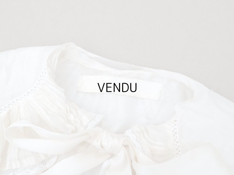 画像7: 1900年頃 アンティーク ベビー用ケープ シルクのプリーツ＆プリンセスレース