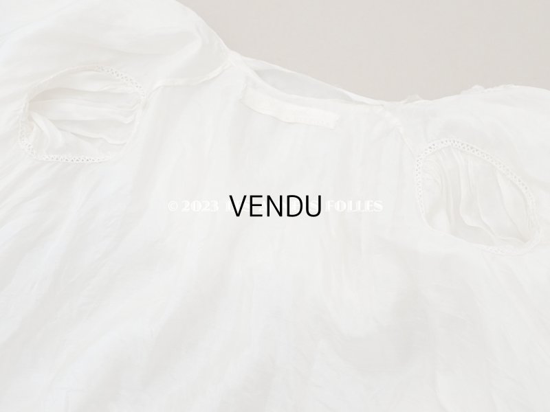 画像23: 1900年頃 アンティーク ベビー用ケープ シルクのプリーツ＆プリンセスレース