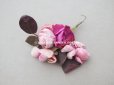 画像2: 1920年頃 アンティーク 小さな薔薇　ベルベットの布花 ドールハット用 (2)