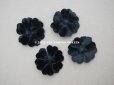 画像2: アンティーク 布花材料  ベルベットの花びらのセット 黒　14ピースのセット  (2)
