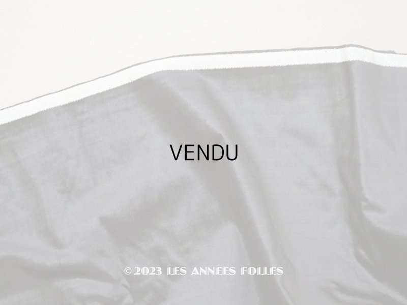 画像1: 19世紀末 アンティーク ファブリック シルク製 ベルベット 黒 