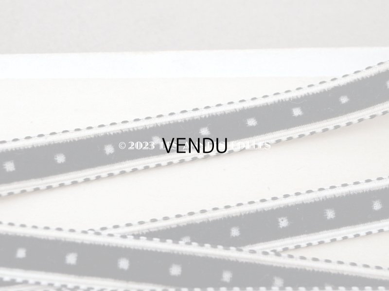 画像4: 19世紀末 アンティーク シルク製 ベルベットリボン 黒＆オフホワイト 1.46m 幅11mm