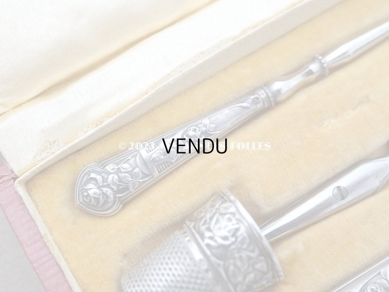 画像4: アンティーク シルバー製 薔薇の裁縫道具セット