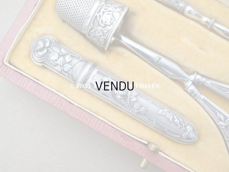 画像6: アンティーク シルバー製 薔薇の裁縫道具セット