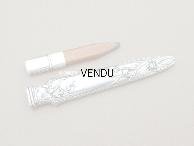 画像9: 1900年頃 アンティーク 鈴蘭のペン軸 &ペンシルケースのセット