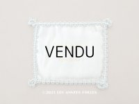 アンティーク  パフュームリーの香り袋入り シルク製クッション PEAU D'ESPAGNE - BERLE -