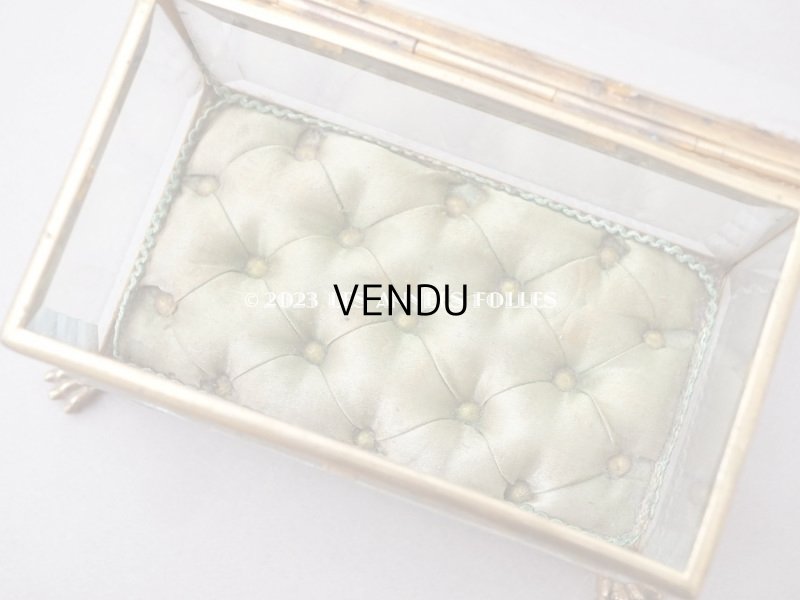 画像6: 19世紀 アンティーク クリスタルのジュエリーボックス カーキのシルク製クッション