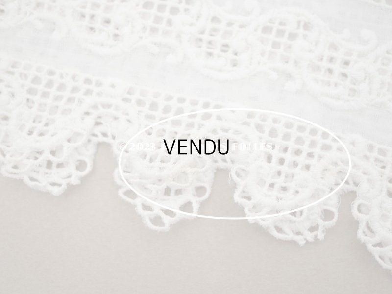 画像12: 【13周年セール対象外】アンティーク 幅広レース リボンが結ばれた花かごの刺繍入り 2.2m 幅33.5cm　ペチコートの裾