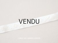 【13周年セール対象外】アンティーク 細幅　刺繍入りトリム オフホワイト　1.3m 