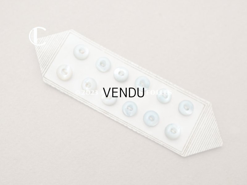 画像10: アンティーク マザーオブパール製 極小 ボタン 6mm 12ピース シェルボタン パウダーブルー