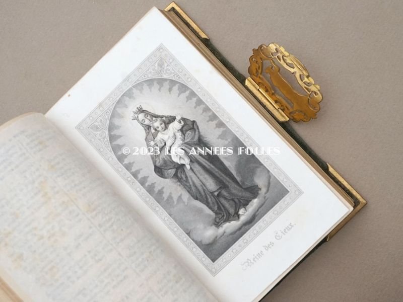 画像13: 1825年 アンティーク ミサ典書 グリーンのベルベット キリストの留め金