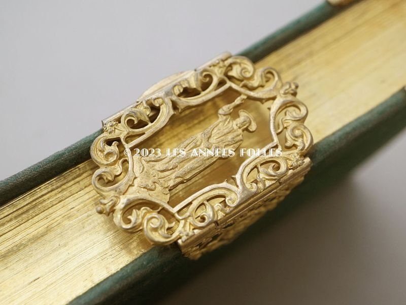 画像8: 1825年 アンティーク ミサ典書 グリーンのベルベット キリストの留め金