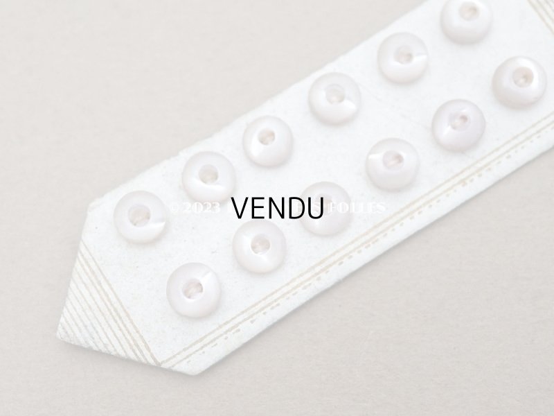 画像8: 1900年 アンティーク マザーオブパール製 極小 ボタン 6mm 12ピース シェルボタン スノーパープル