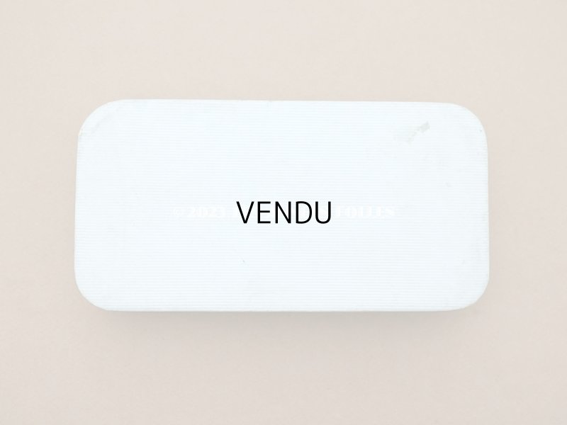 画像3: アンティーク リボンが結ばれた バテムのお菓子箱 パウダーブルー