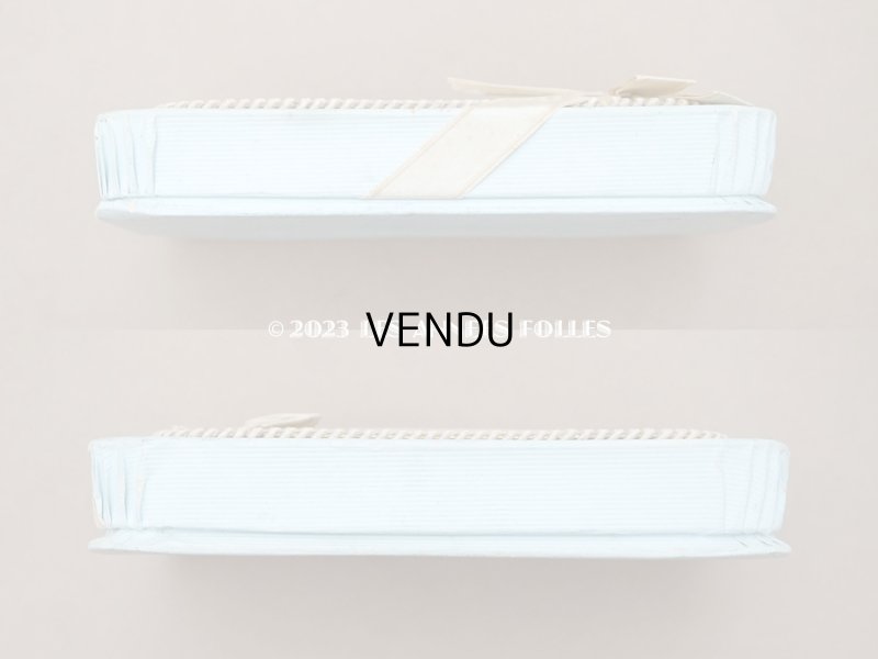 画像4: アンティーク リボンが結ばれた バテムのお菓子箱 パウダーブルー