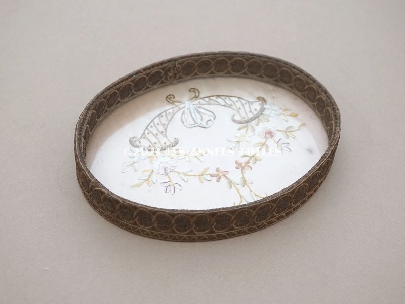 画像5: *蚤の市*アンティーク リボン刺繍のトレイ リボンワーク 小物入れ