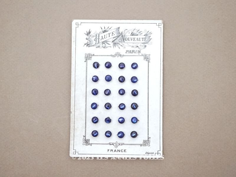 画像1: 1920年 アンティーク マザーオブパール製 極小 ボタン 5mm 24ピース ウルトラマリンブルー シェルボタン