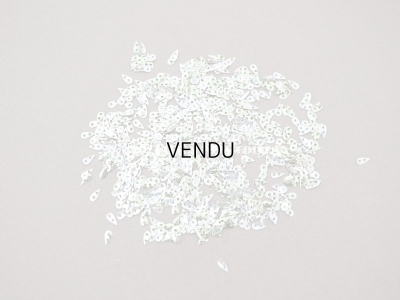 画像8: 1900年頃 アンティーク ガラスの蓋の小さな紙箱 極小2.5×5mm　メタル製スパンコール入り - AUX ECUSSONS -