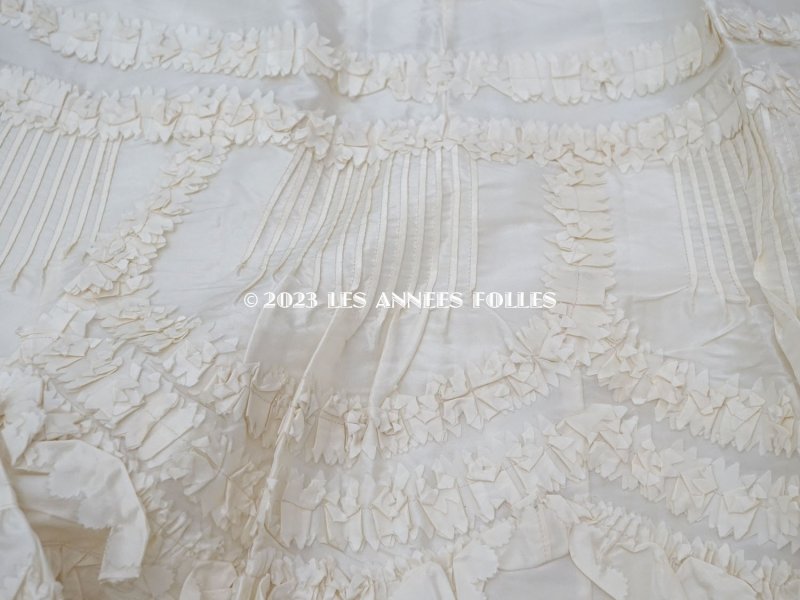 画像8: 1900年頃 アンティーク 新品同様 ウェディングドレスのスカート オフホワイト シルク製