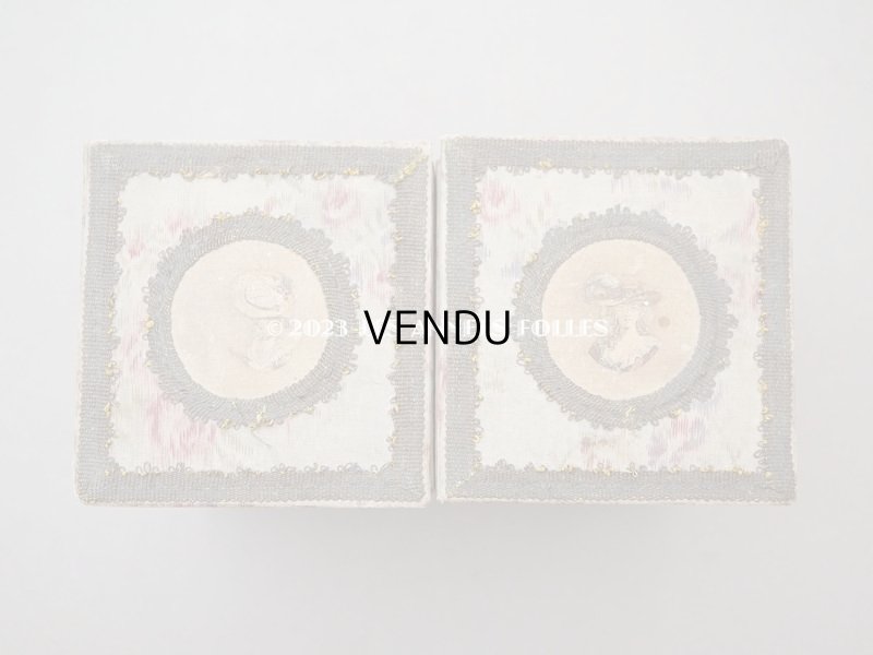 画像5: 1900年頃 アンティーク 薔薇&薄紫色のリボンのガーランド  カルトナージュボックス アコーディオン式