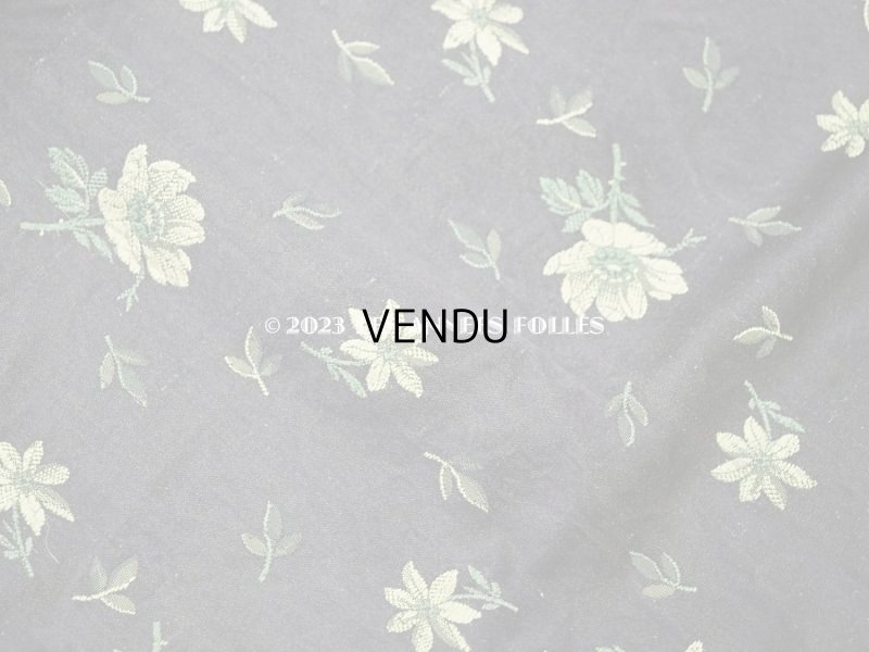 画像3: 19世紀 アンティーク シルク製ファブリック　ライムグリーンの花模様　ジャガード織　48×129cm