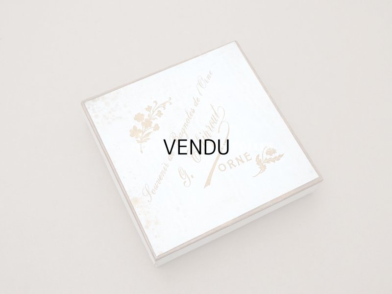 画像3: アンティーク 花模様 ハンカチ用 紙箱 SOUVENIR DE BAGNOLE DE L'ORNE