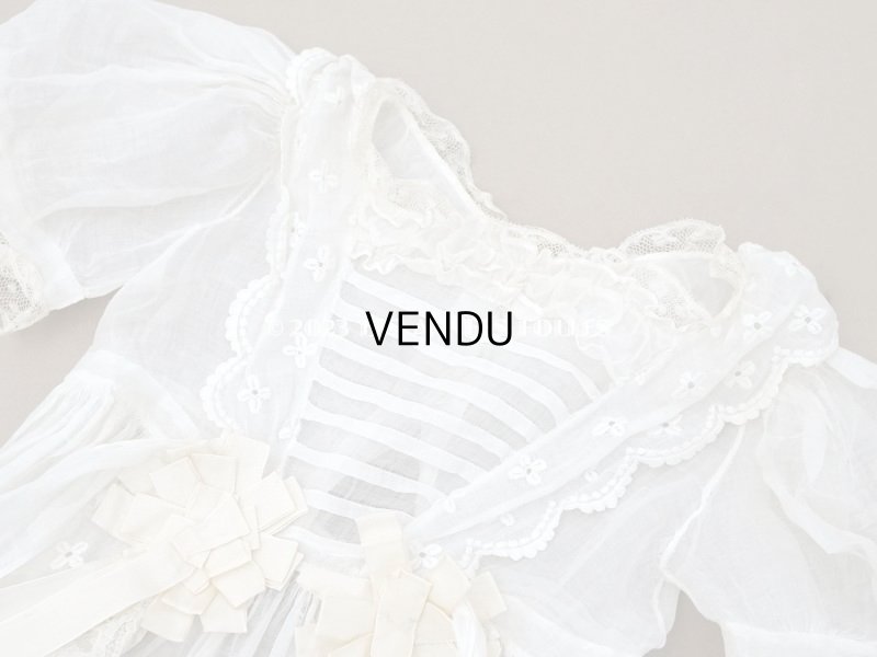 画像4: アンティーク 洗礼式のベビードレス パフスリーブ 手刺繍の花模様＆レース＆オレンジベージュのリボン