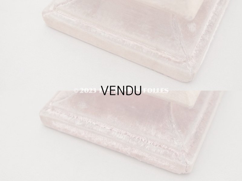 画像7: 1900年頃 アンティーク ベルベットの台座 ピンク