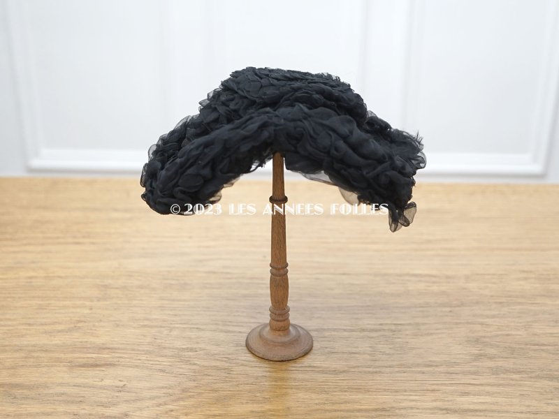 画像5: 1900年頃 アンティーク ドールハット 黒いシルクシフォンのフリル ヴェルサイユの帽子店