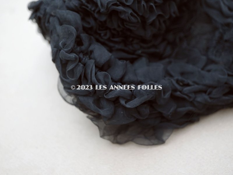 画像11: 1900年頃 アンティーク ドールハット 黒いシルクシフォンのフリル ヴェルサイユの帽子店