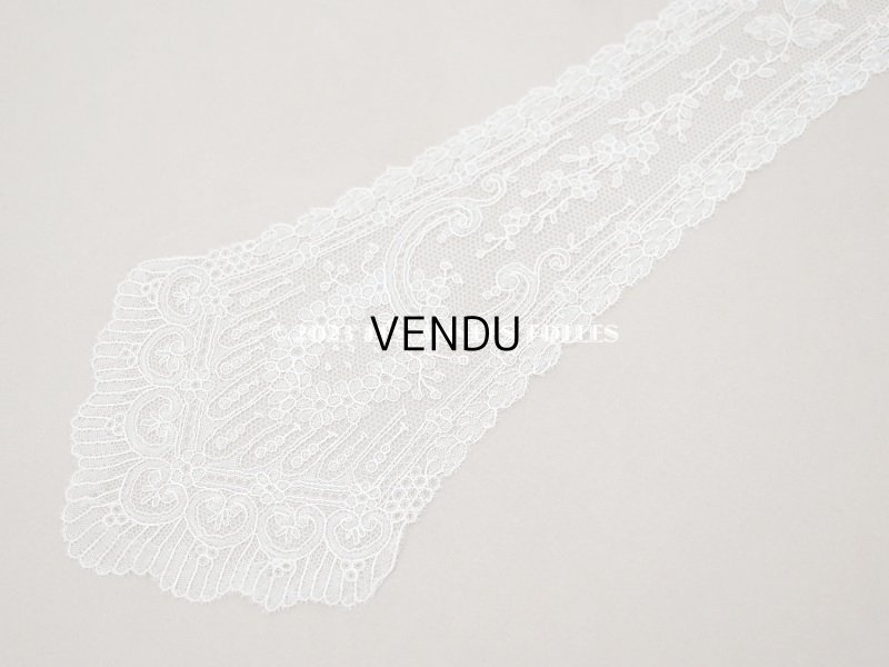 画像5: アンティーク バルブ・ド・ボネ オフホワイトのシャンティイレース　