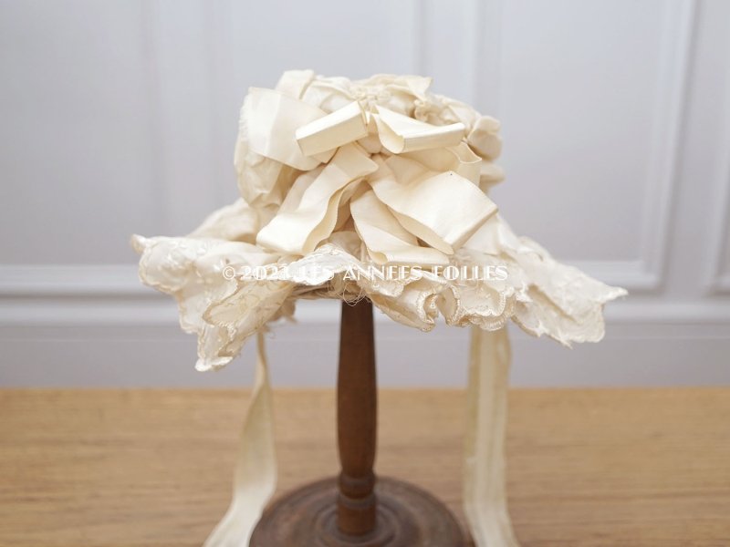 画像4: 1890年頃 アンティーク シルク製　ベビー用 レースの帽子 ギャザー＆フリル 