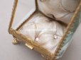画像12: アンティーク 懐中時計 & ジュエリーボックス パウダーピンクのシルク製クッション