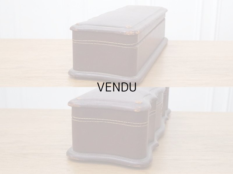 画像11: アンティーク 本革製 グローブボックス シルク製クッション付き イニシャル入り ジュエリーケース