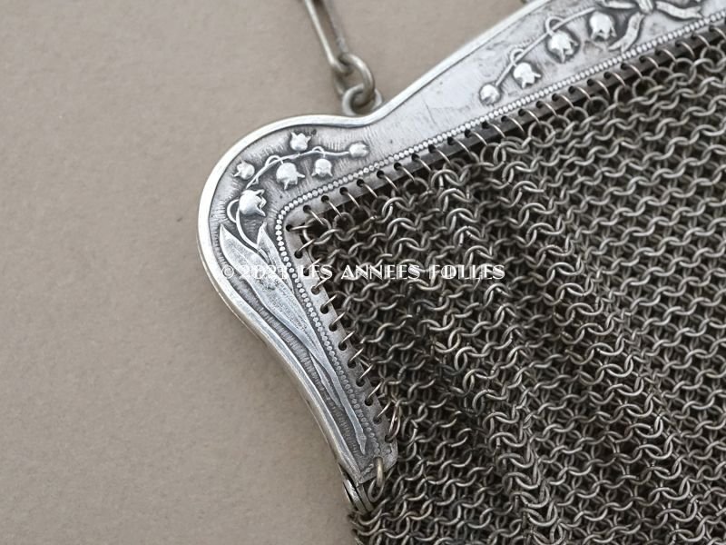 画像8: 1900年頃 アンティーク 鈴蘭柄 メタルメッシュの小さなバッグ 