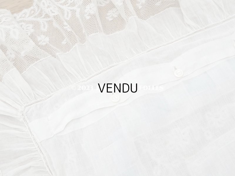 画像16: アンティーク 大きなクッションカバー モノグラム刺繍入り 96×93cm　ヴァランシエンヌレースのフリル　