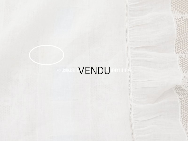 画像18: アンティーク 大きなクッションカバー モノグラム刺繍入り 96×93cm　ヴァランシエンヌレースのフリル　