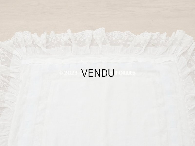 画像15: アンティーク 大きなクッションカバー モノグラム刺繍入り 96×93cm　ヴァランシエンヌレースのフリル　