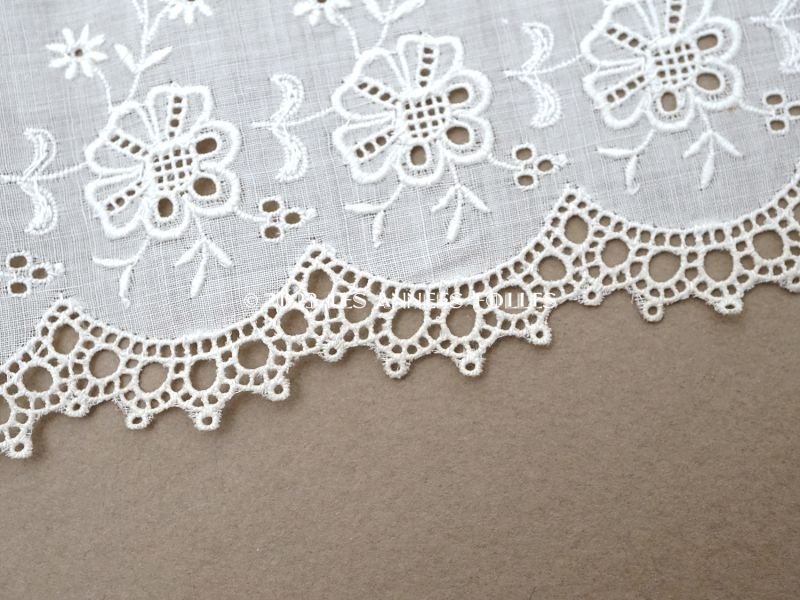 画像6: アンティーク 幅広 カットワークレース 花刺繍入り 幅17.3cm