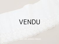 ＊蚤の市＊アンティーク 幅広 カットワークレース 花刺繍入り 幅17.3cm