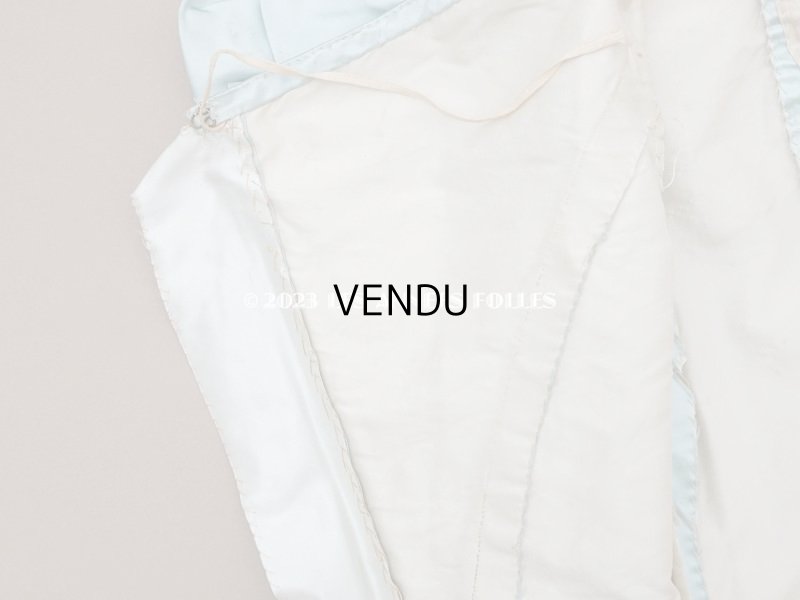 画像17: 【クリスマスセール2023対象外】1900年頃 アンティーク 少女のコルサージュ パウダーブルーグリーンのシルクサテン