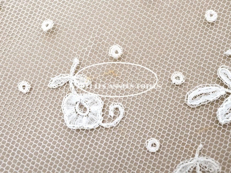 画像9: 19世紀末 アンティーク 幅広24cm アプリカシオン・アングルテール 薔薇のモチーフ オフホワイト ボビンレース