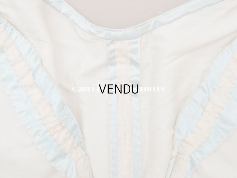 画像15: 【クリスマスセール2023対象外】1900年頃 アンティーク 少女のコルサージュ パウダーブルーグリーンのシルクサテン