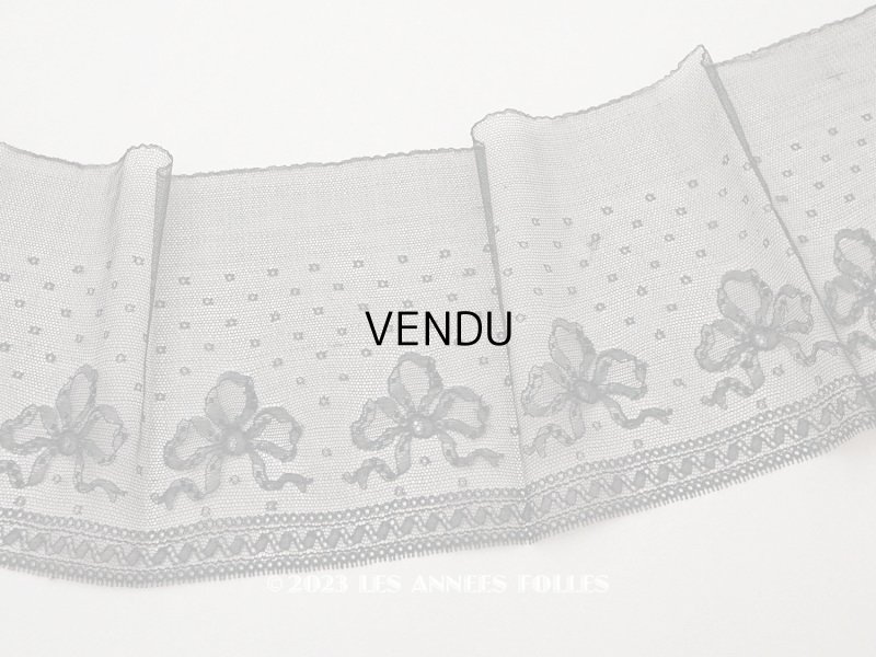 画像1: 【クリスマスセール2023対象外】1900年頃 アンティーク 幅広 リボン柄　シャンティイレース  17cm幅  1.75m〜2.5m