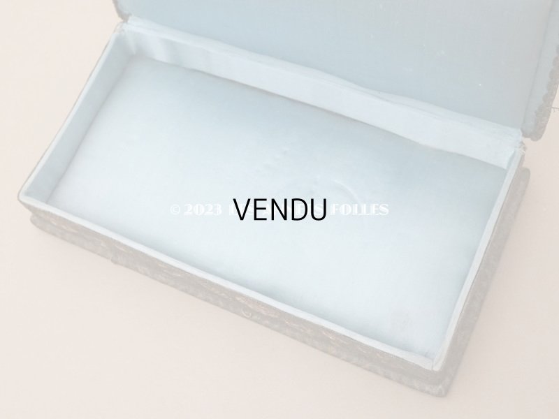 画像14: アンティーク シルク製 ロココモチーフ&レースのカルトナージュボックス グレイッシュブルー